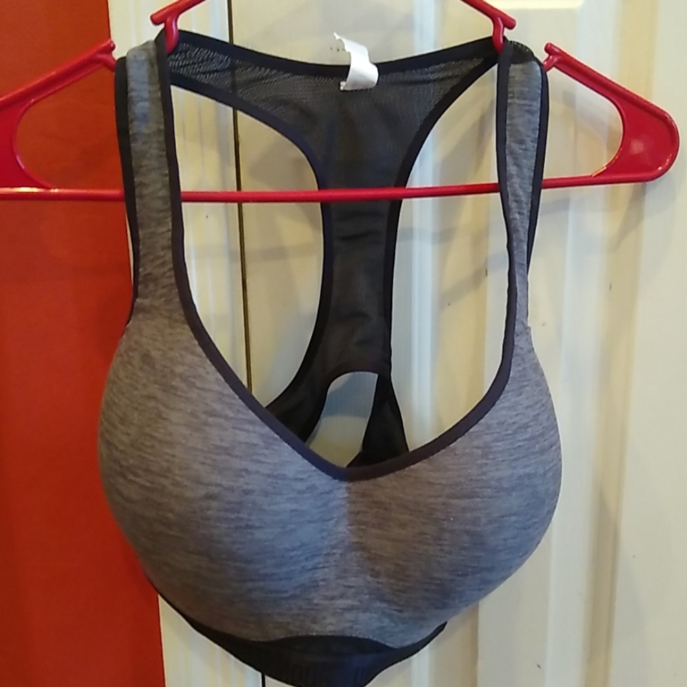 Under armour heat gear bra